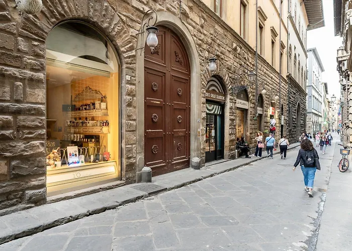 Palazzo Tornaquinci Apartman *